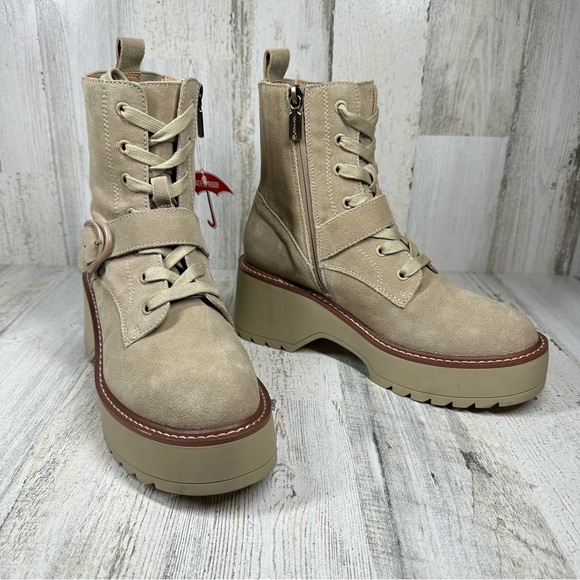 NEW Blondo Grayce Tan Waterproof Platform Lace Up Ankle Bootie #1230 - Picture 9 of 13